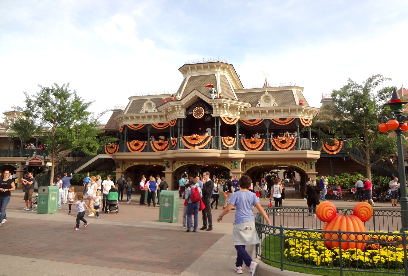 disneyland-halloween5